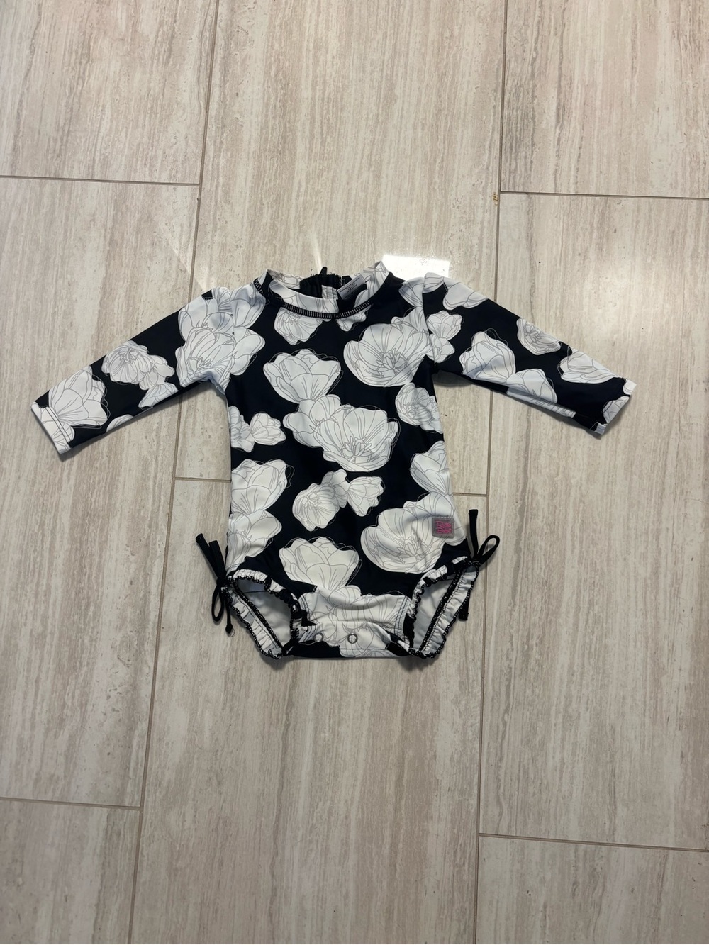 Ruffle Butts Baby Girl Black And White Floral Swim Suit Size 6-12 Months